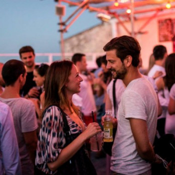  BULI AZ ELSŐ TETŐ PARTYNK HELYSZÍNÉN!  TIP TOP BÁR #10