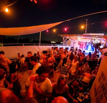  BULI AZ ELSŐ TETŐ PARTYNK HELYSZÍNÉN!  TIP TOP BÁR #2