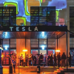 Havervagy Buli a Tesla udvarán, Loft nyitással és tárlatvezetéssel :)