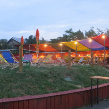 NYITÁS ELŐTTI HAVERVAGY NYITÁS A WEST END TETŐKERTJÉN #2
