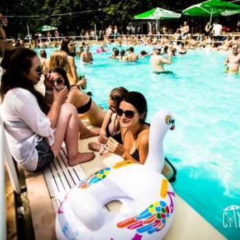 Havervagy MEDENCÉS Party a NAPOZÓ Strandján #10