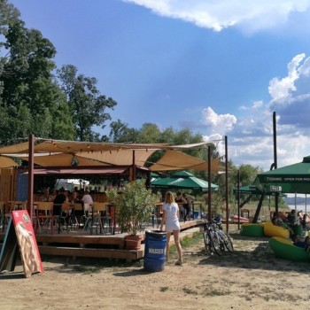 kocsmaturista-van-nalatok-terasz-nepsziget-wasser03-1.jpg