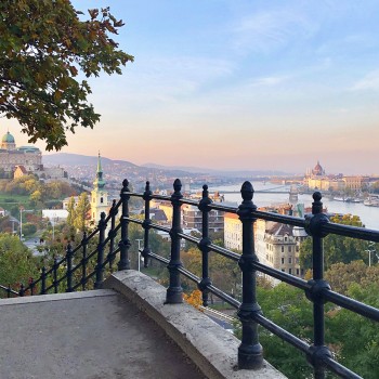 digitalis-vandor-aktivmagyarorszag-csodalatosbudapest-gellert-hegy-e-tanosveny-magyarorszag-turazas-kirandulas-applikacio-budai-var-orszaghaz.jpeg