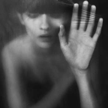 Zoltan Tombor - Lara behind a Foil, 2017, giclée print on aluminium composite panel, 133 x 100 cm, edition of 1_5 + 2 AP K.jpg