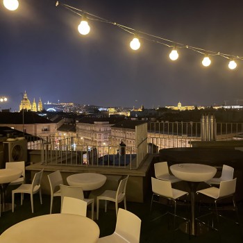 HOME rooftop este.jpg